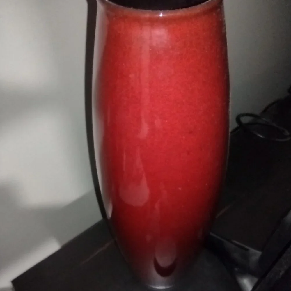 Amano Torpedo Vase, Red